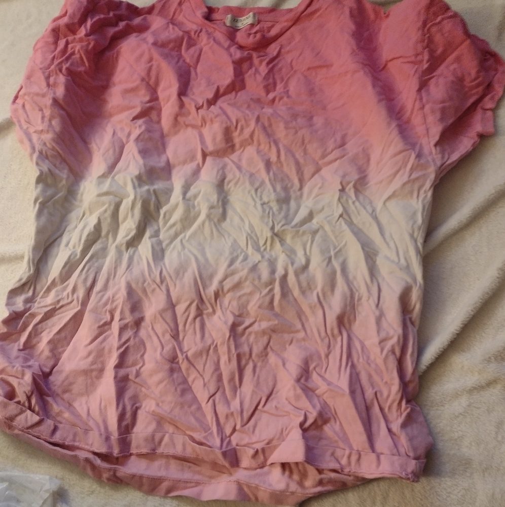 Zenana Outfitters Pink and White Ombre Tee